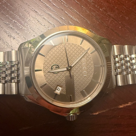 Gucci G-Timeless watch - Picture 9 of 12